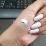 کرم ضدآفتاب و ضدلک بی‌رنگ لافارر مدل SPF50، مناسب پوست‌های چرب، حجم 40 میلی‌لیتر