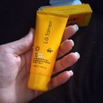 کرم ضد آفتاب SPF50 پوست خشک و معمولی لافارر ضد لک بی رنگ 40 میلی گرم