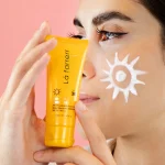 کرم ضد آفتاب SPF30 پوست چرب لافارر ضد لک و بدون رنگ 40 میلی لیتر