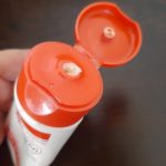 کرم ضد آفتاب رنگی SPF60 فاقد جاذب های شیمیایی آردن مناسب پوست های خشک و حساس 50 گرم