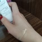 کرم ضد آفتاب رنگی فاقد چربی پرایم SPF60 مناسب پوست های چرب و دارای جوش ۴۰ میلی لیتر