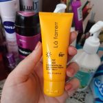 کرم ضد آفتاب SPF50 پوست خشک و معمولی لافارر ضد لک بی رنگ 40 میلی گرم