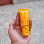 کرم ضد آفتاب SPF30 پوست چرب لافارر ضد لک و بدون رنگ 40 میلی لیتر